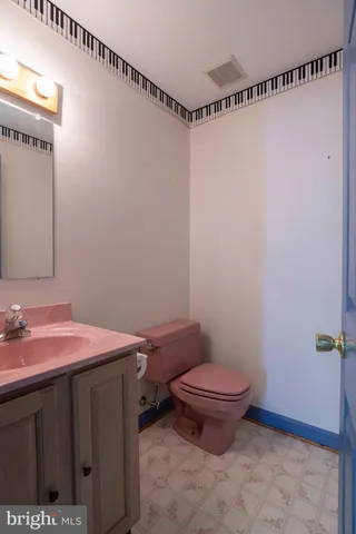 $550,000 | 507 Meadow Lane, Front Royal, VA 22630