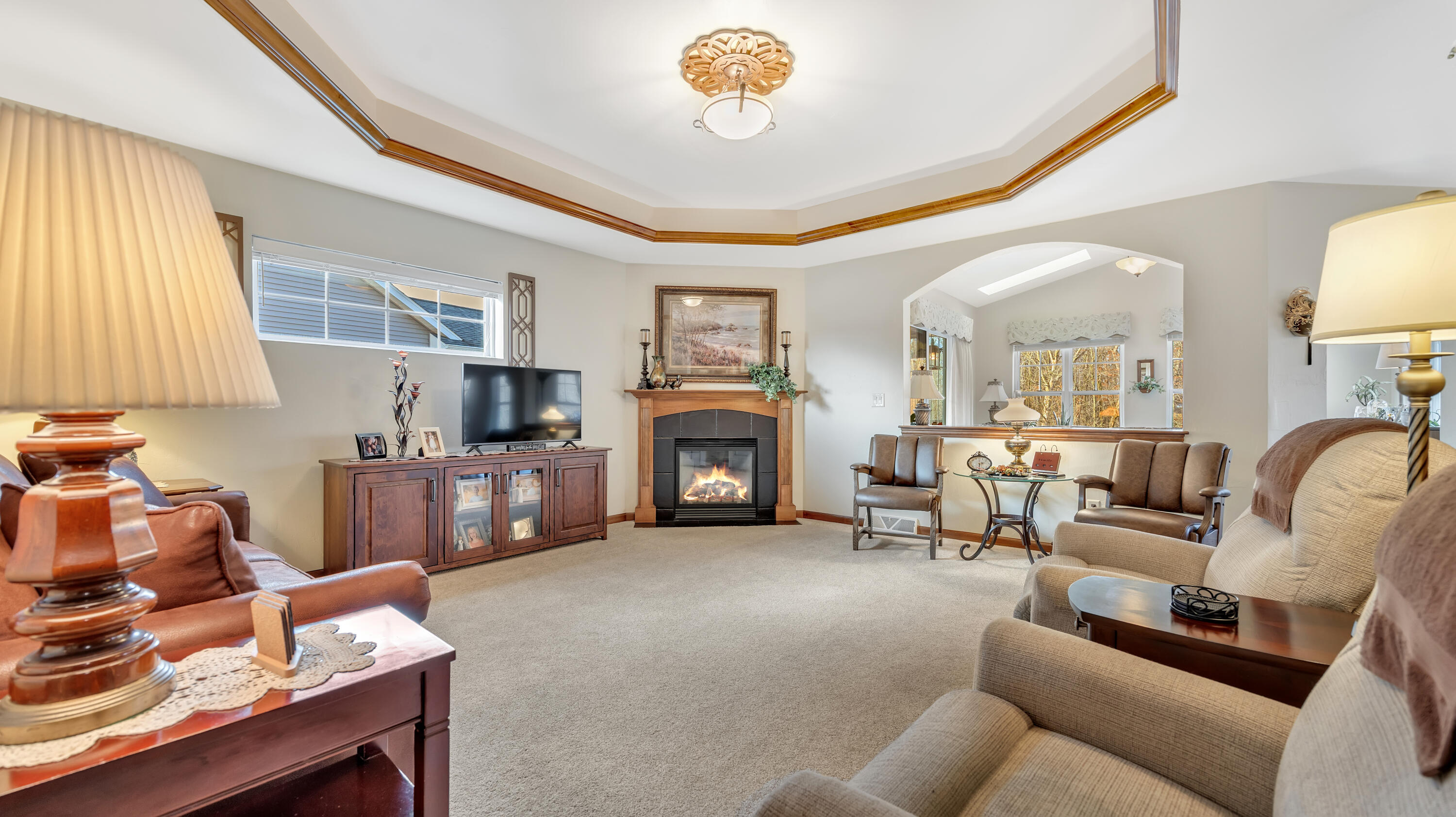 436 Maple Leaf Court Manitowoc, WI 54220 - Photo 9 of 39 Living Room 1