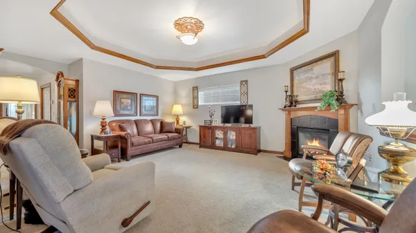 $425,000 | 436 Maple Leaf Court, Manitowoc, WI 54220