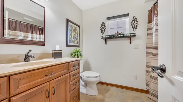 $425,000 | 436 Maple Leaf Court, Manitowoc, WI 54220