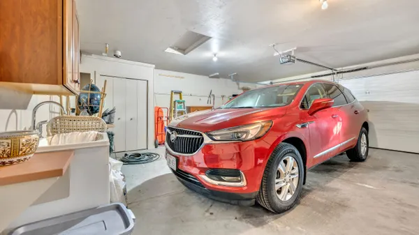 $425,000 | 436 Maple Leaf Court, Manitowoc, WI 54220