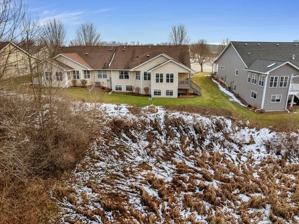 $425,000 | 436 Maple Leaf Court, Manitowoc, WI 54220