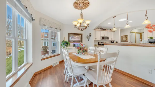 $425,000 | 436 Maple Leaf Court, Manitowoc, WI 54220