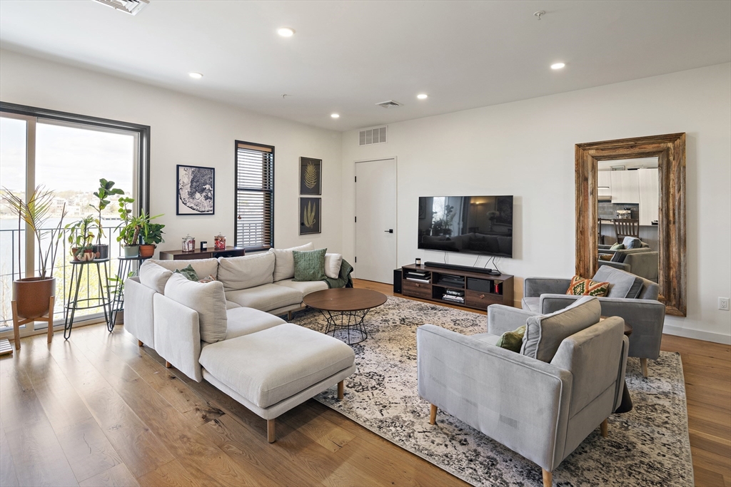 211 Condor Street, Unit 8 Boston, MA 02128 - Photo 3 of 17 Gallery Image 3