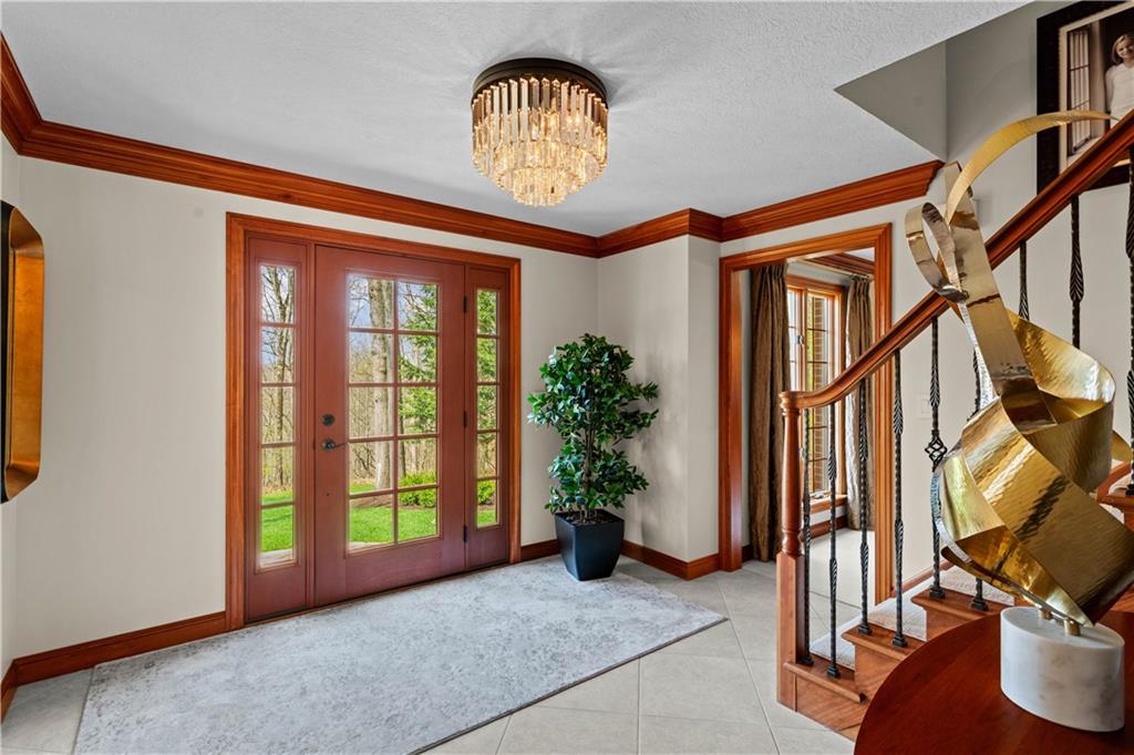 5636 North Montour Road Gibsonia, PA 15044 - Photo 4 of 50