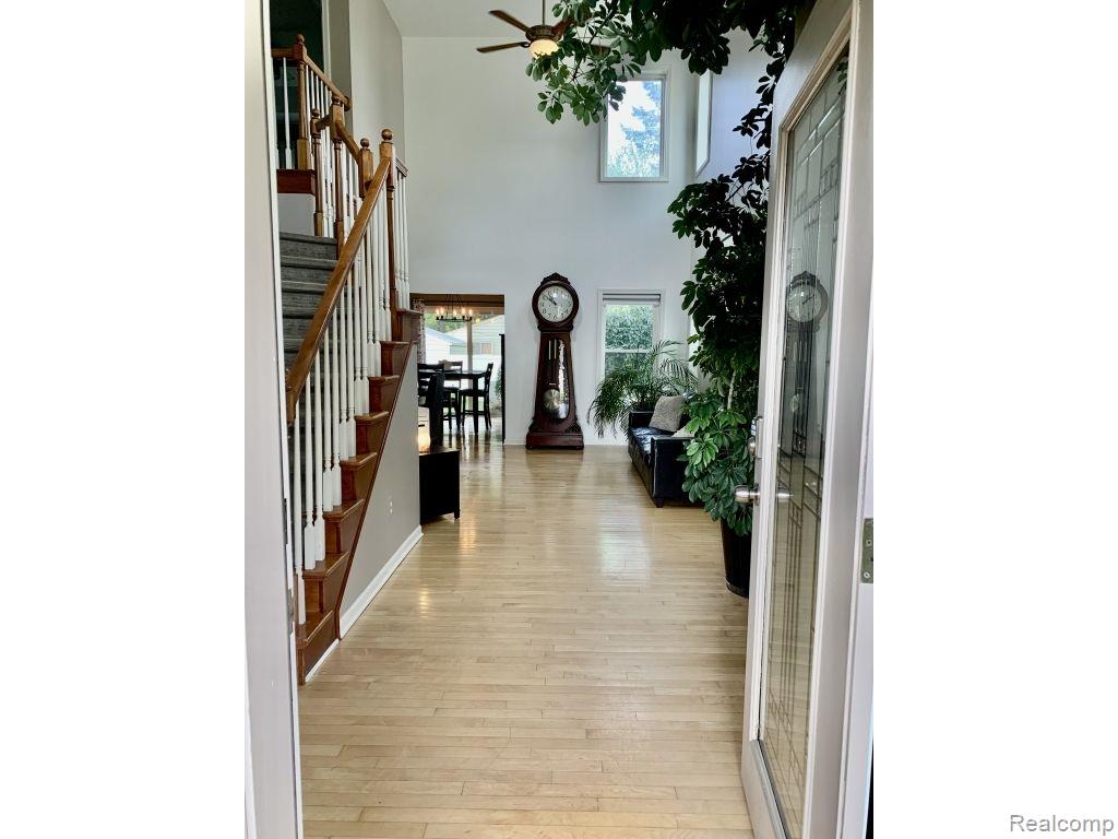 3047 Kenmore Road Berkley, MI 48072 - Photo 5 of 45