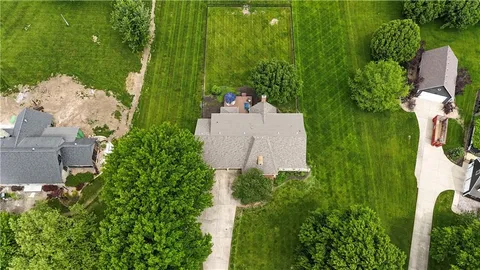 $900,000 | 11260 West 155th Terrace, Overland Park, KS 66221