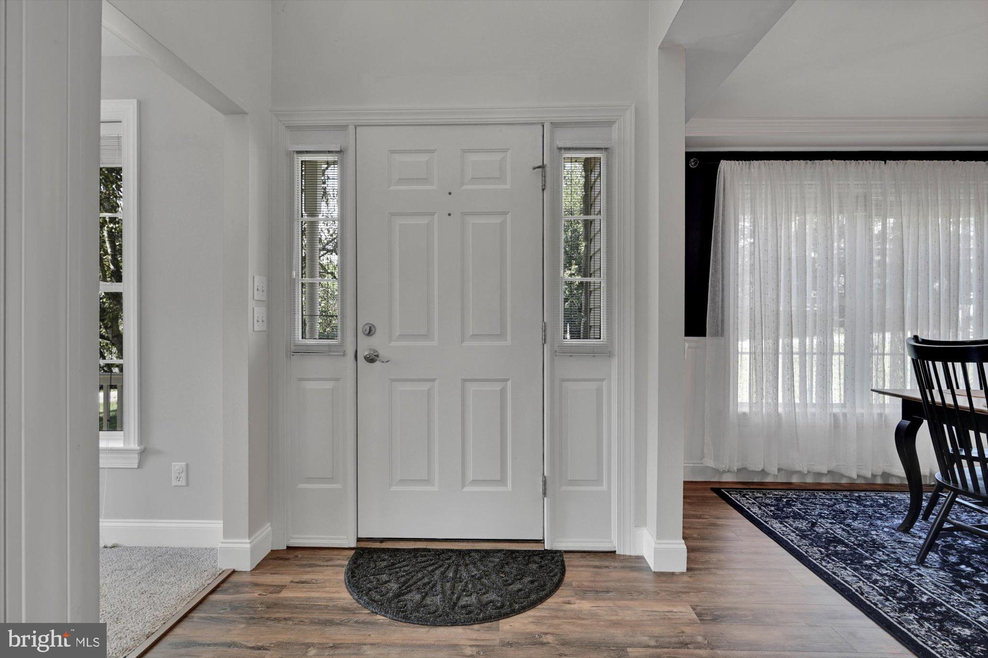 347 Rudy Dam Road Lititz, PA 17543 - Photo 4 of 31 Foyer