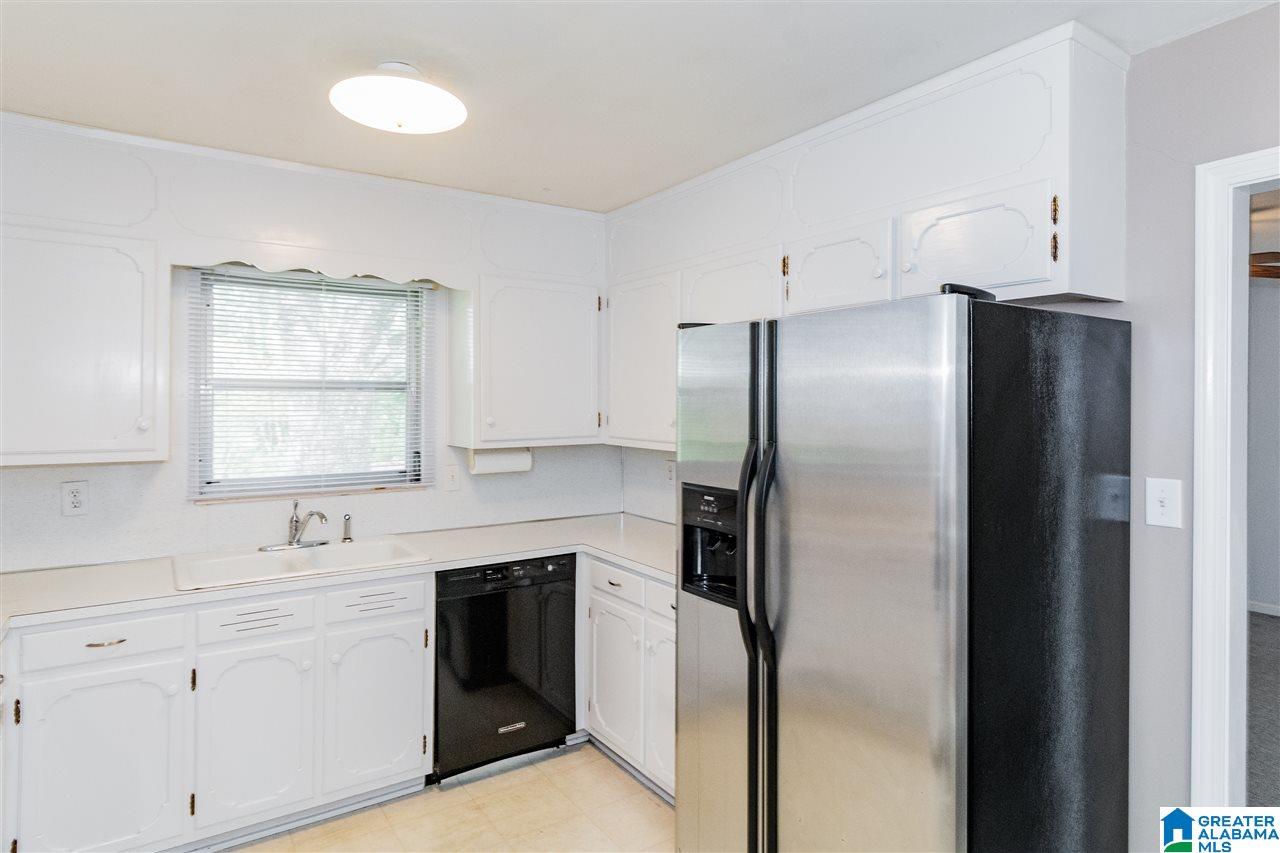 3525 Laurel View Road Birmingham, AL 35216 - Photo 11 of 35