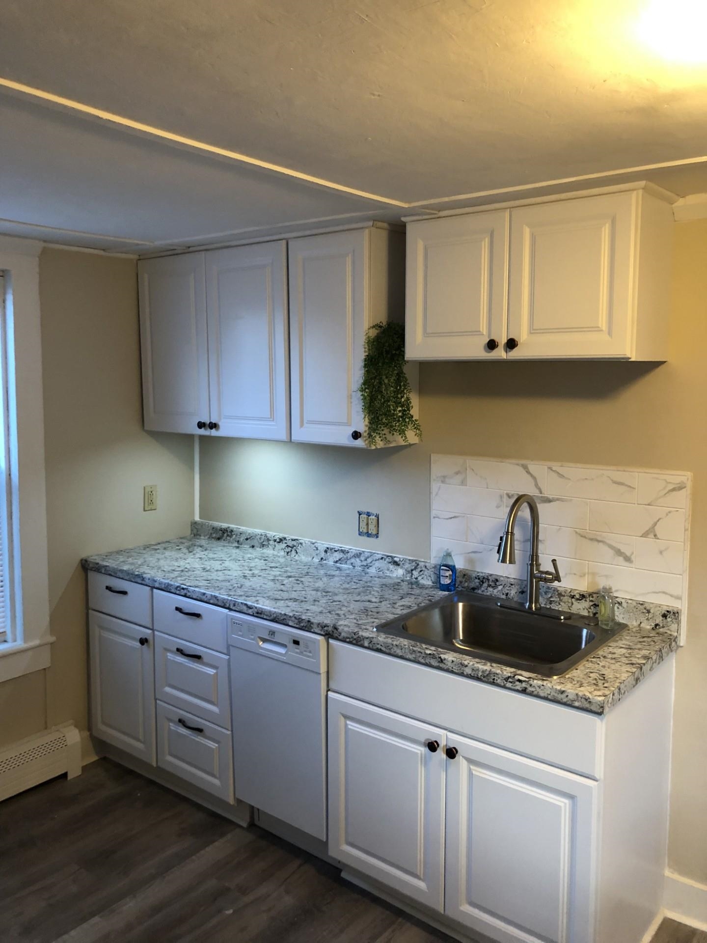 117 Putnam Street Bennington, VT 05201 - Photo 2 of 13