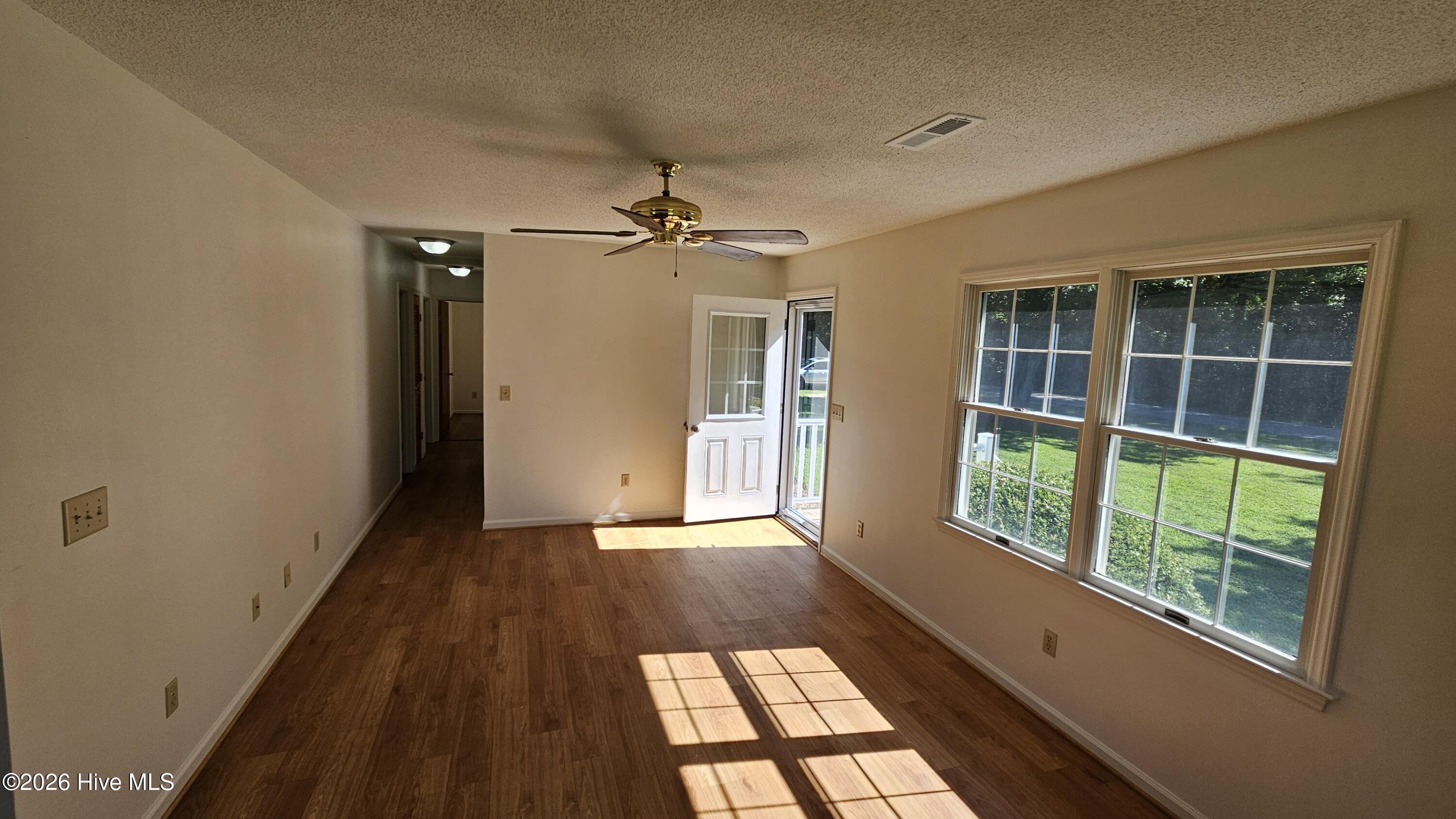 145 Launch Landing Road Moyock, NC 27958 - Photo 10 of 22 Gallery Image 10