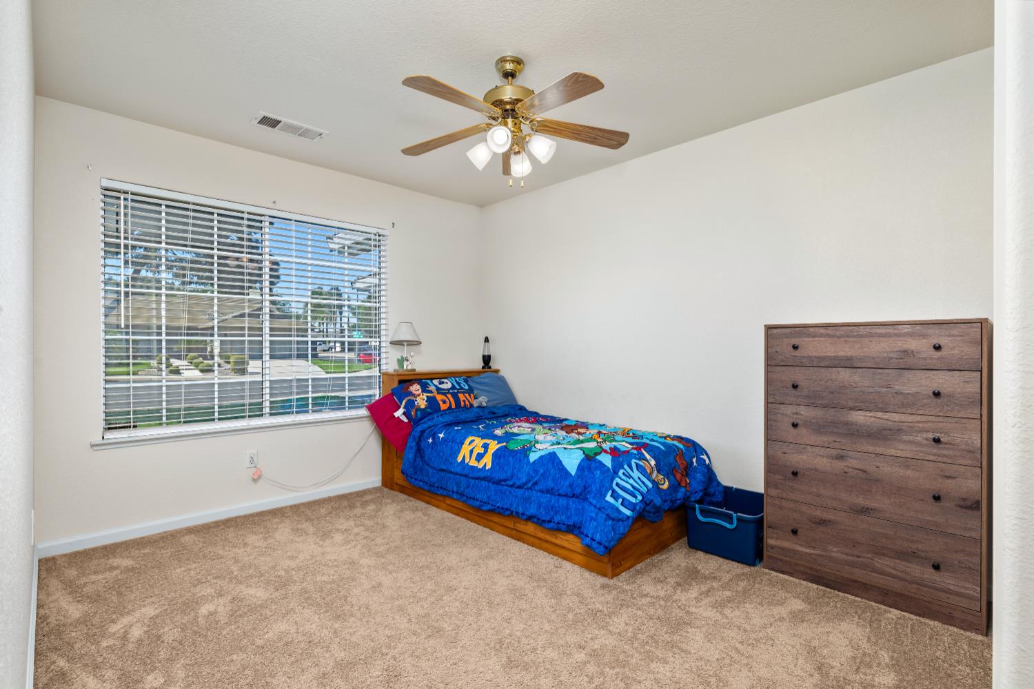 1637 Fantasy Court Modesto, CA 95351 - Photo 24 of 34