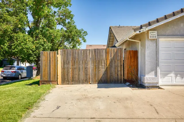 $459,000 | 1637 Fantasy Court, Modesto, CA 95351