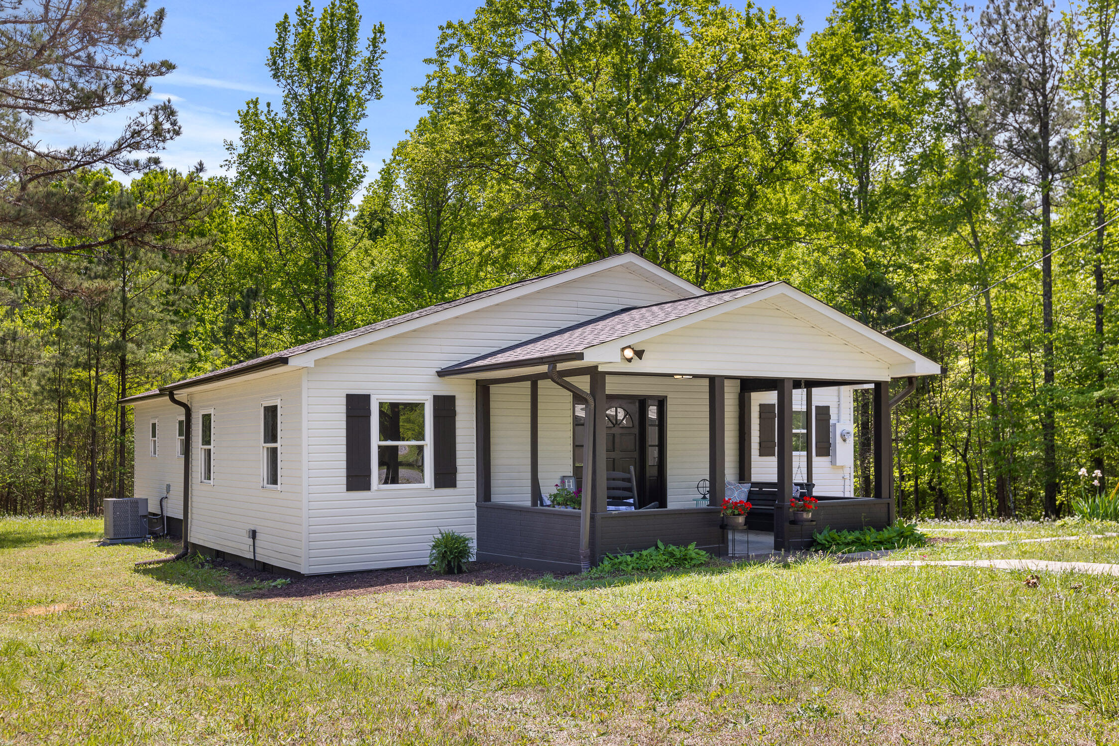 374 East Warren Road LaFayette, GA 30728 - Photo 3 of 41 Warren-45