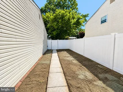 $569,000 | 8608 Cathedral Circle, Philadelphia, PA 19128