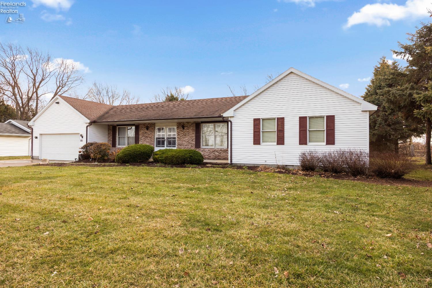5804 McCartney Road Sandusky, OH 44870 - Photo 2 of 42 Gallery Image 2