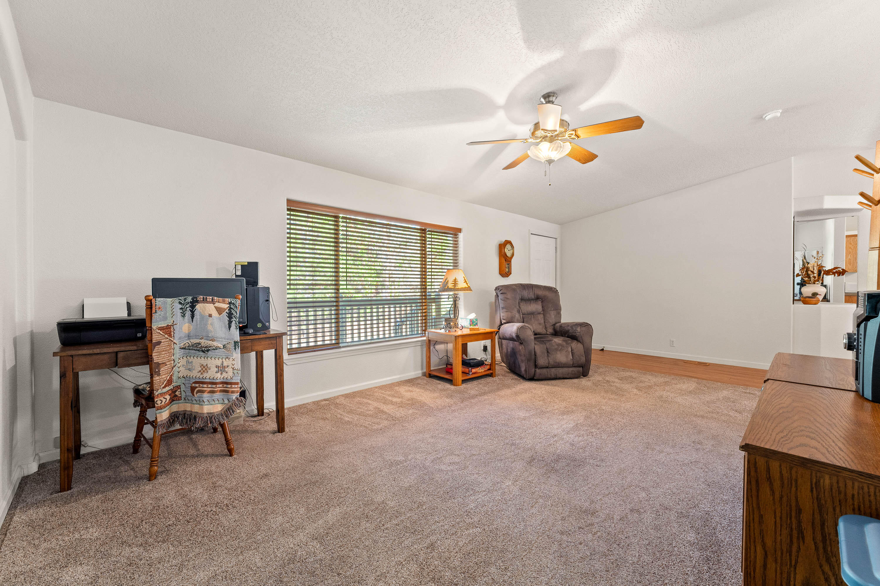 6034 Rockydale Road Cave Junction, OR 97523 - Photo 23 of 42 Living Room