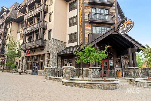 $890,000 | 780 Village Donnelly Id 83615, Unit 312, Donnelly, ID 83615