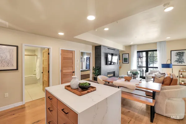 $890,000 | 780 Village Donnelly Id 83615, Unit 312, Donnelly, ID 83615