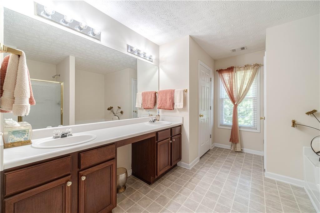 1231 Hogan Ridge Drive Grayson, GA 30017 - Photo 33 of 64
