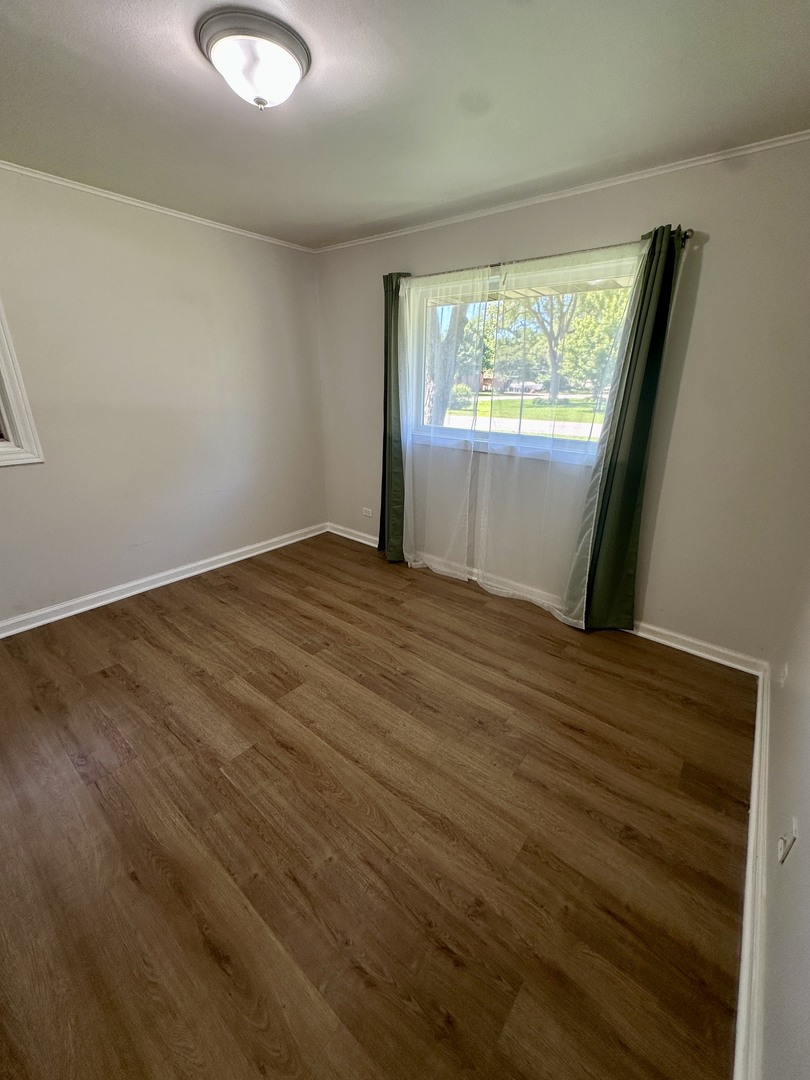 45 Golfview Road Lake Zurich, IL 60047 - Photo 8 of 10