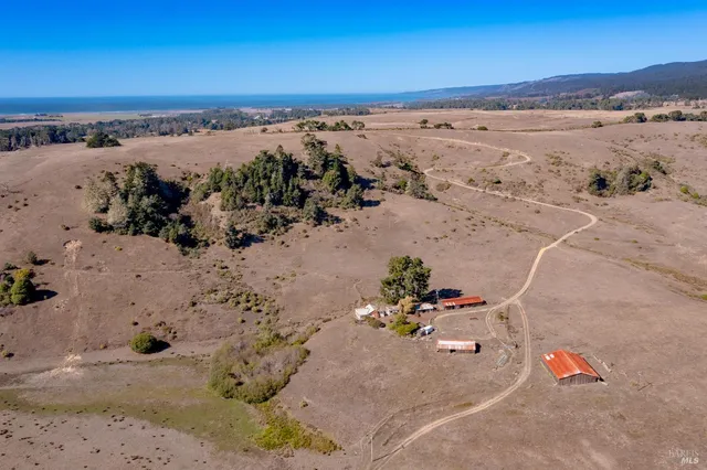 $1,495,000 | 43001 Mountain View Road, Manchester, CA 95459