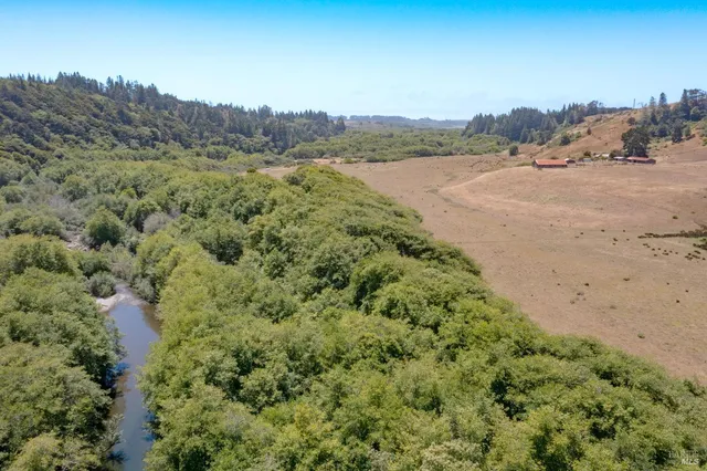 $1,495,000 | 43001 Mountain View Road, Manchester, CA 95459