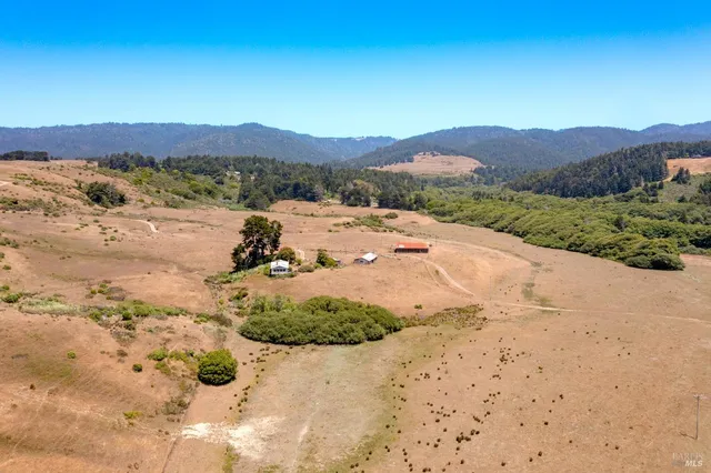 $1,495,000 | 43001 Mountain View Road, Manchester, CA 95459