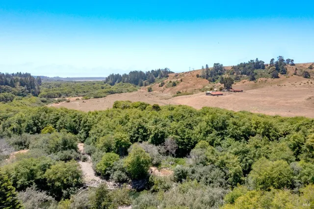 $1,495,000 | 43001 Mountain View Road, Manchester, CA 95459