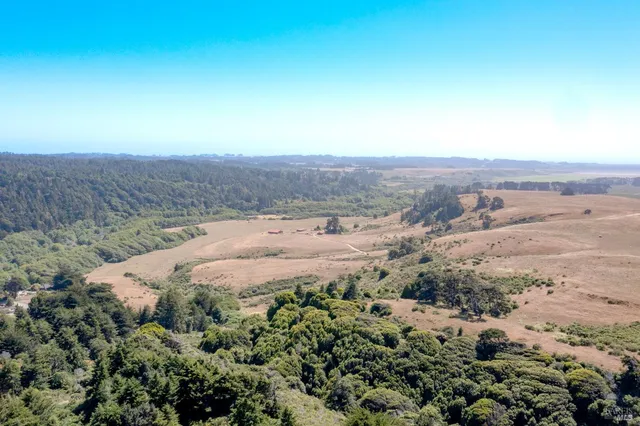 $1,495,000 | 43001 Mountain View Road, Manchester, CA 95459