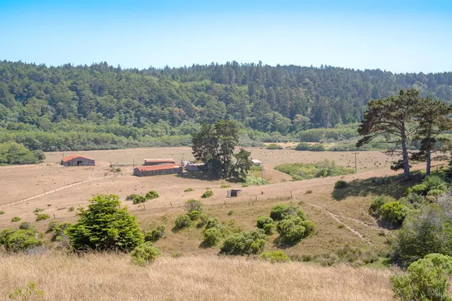 $1,495,000 | 43001 Mountain View Road, Manchester, CA 95459