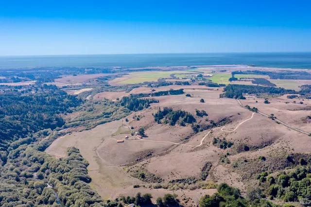 $1,495,000 | 43001 Mountain View Road, Manchester, CA 95459