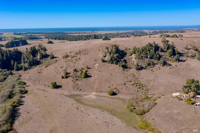 $1,495,000 | 43001 Mountain View Road, Manchester, CA 95459