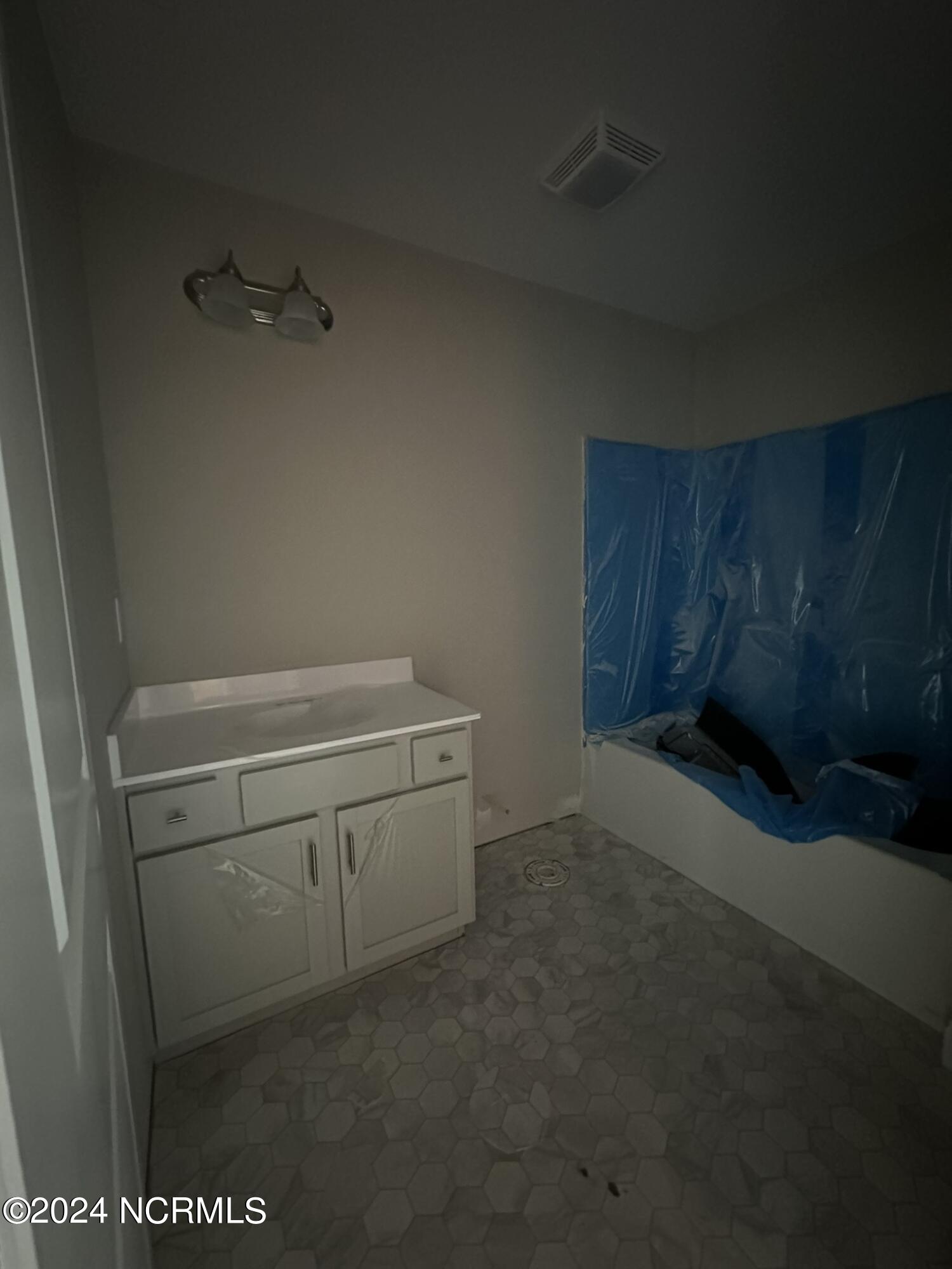 112 Bridge Point Circle Cedar Point, NC 28584 - Photo 11 of 13 Guest Bathroom
