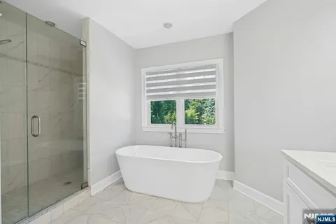 $1,899,000 | 109 Blauvelt Avenue, Ho-Ho-Kus, NJ 07423