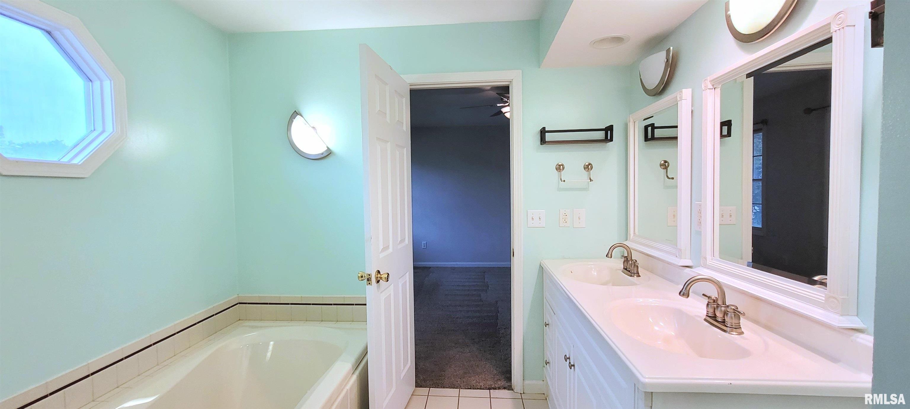 2012 Montague Drive Springfield, IL 62711 - Photo 42 of 72 Gallery Image 42