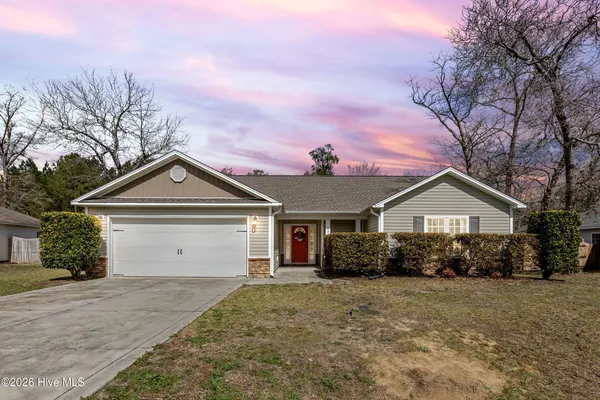$290,000 | 136 Braeburn Boulevard, Richlands, NC 28574