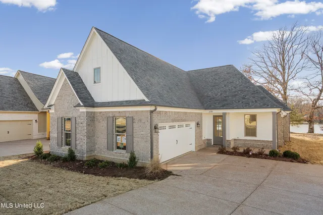 $406,800 | 3719 Roland Drive, Southaven, MS 38672