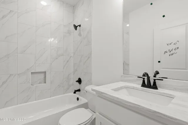 $406,800 | 3719 Roland Drive, Southaven, MS 38672