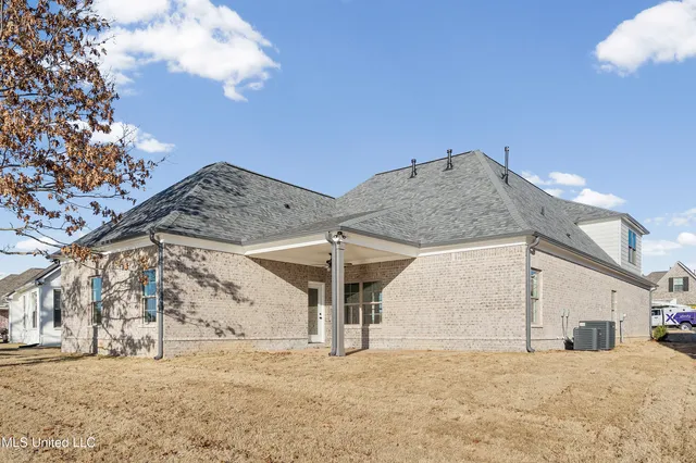 $406,800 | 3719 Roland Drive, Southaven, MS 38672