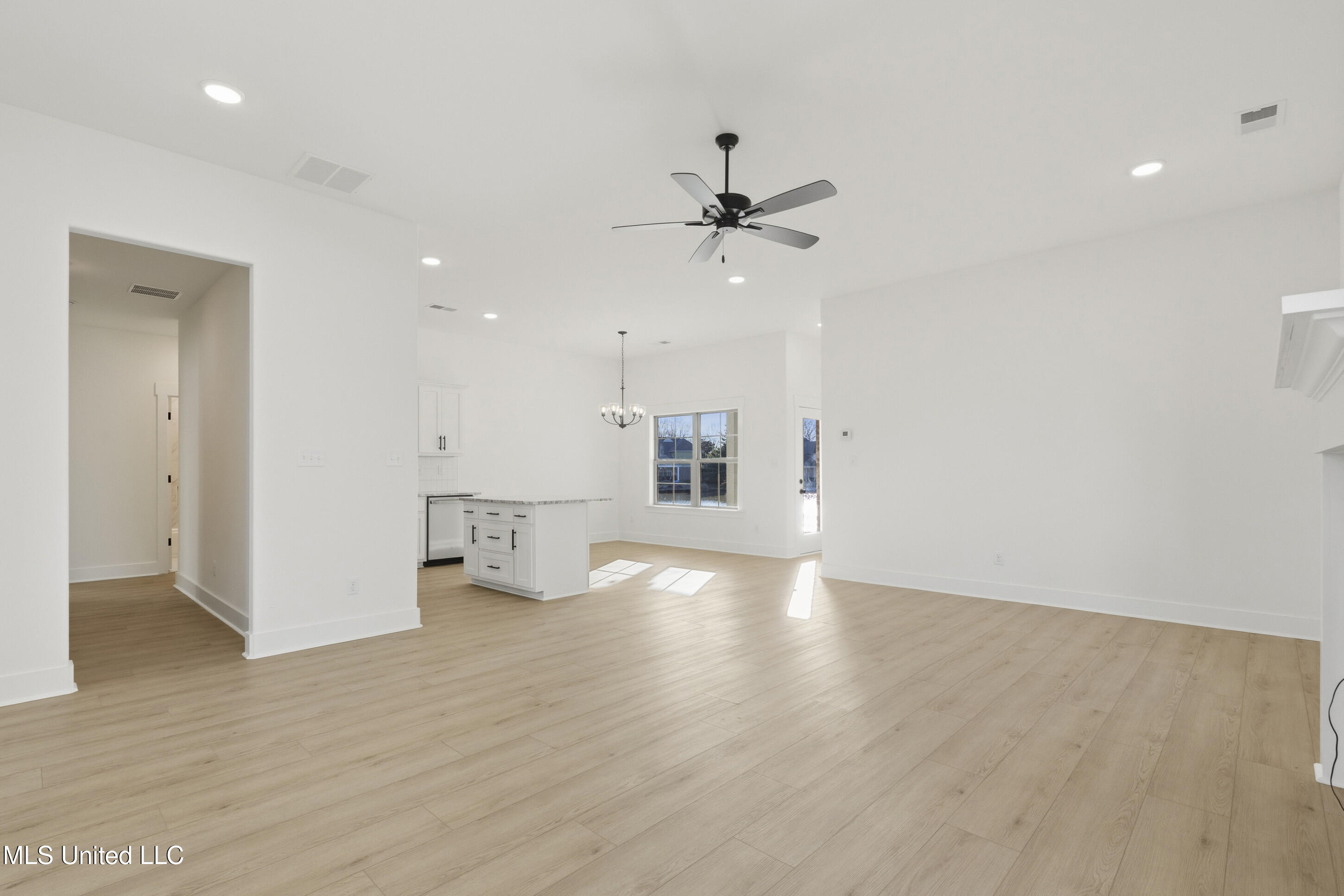 3719 Roland Drive Southaven, MS 38672 - Photo 7 of 27 6__dsc6055_print