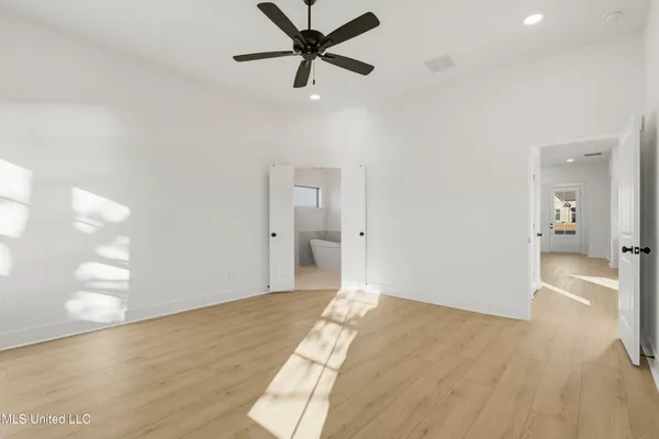 $406,800 | 3719 Roland Drive, Southaven, MS 38672