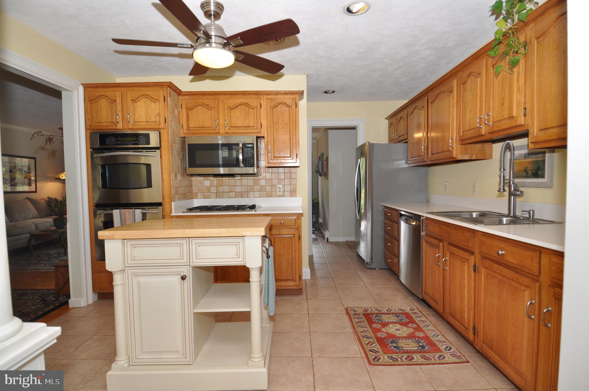 40 Hogback Road Chesterfield, NJ 08515 - Photo 3 of 50