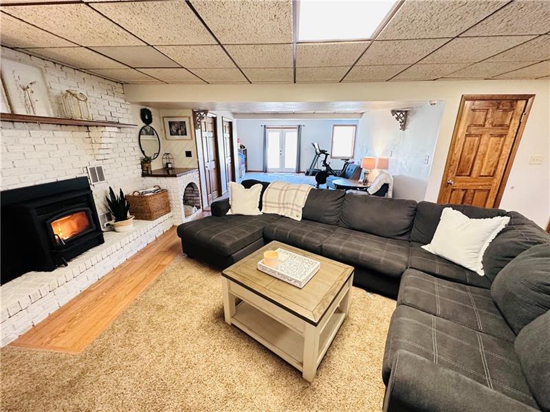 2208 Garards Fort Road Waynesburg, PA 15370 - Photo 18 of 26 Gallery Image 18