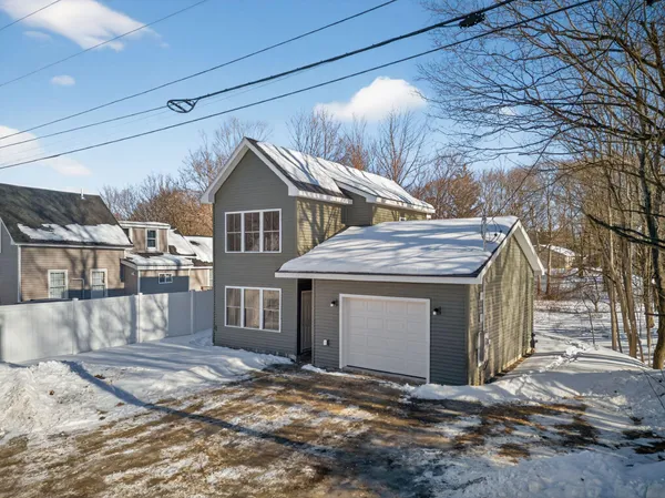 $349,900 | 38 Oak Street, Gardiner, ME 04345