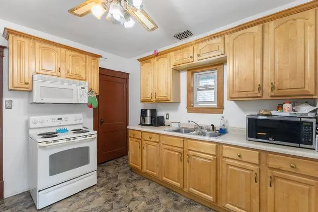 $210,000 | 712 10th Avenue South, St. Cloud, MN 56301