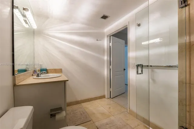 $3,950 | 17555 Atlantic Boulevard, Unit 603, Sunny Isles Beach, FL 33160