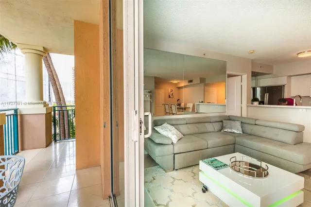 $3,950 | 17555 Atlantic Boulevard, Unit 603, Sunny Isles Beach, FL 33160