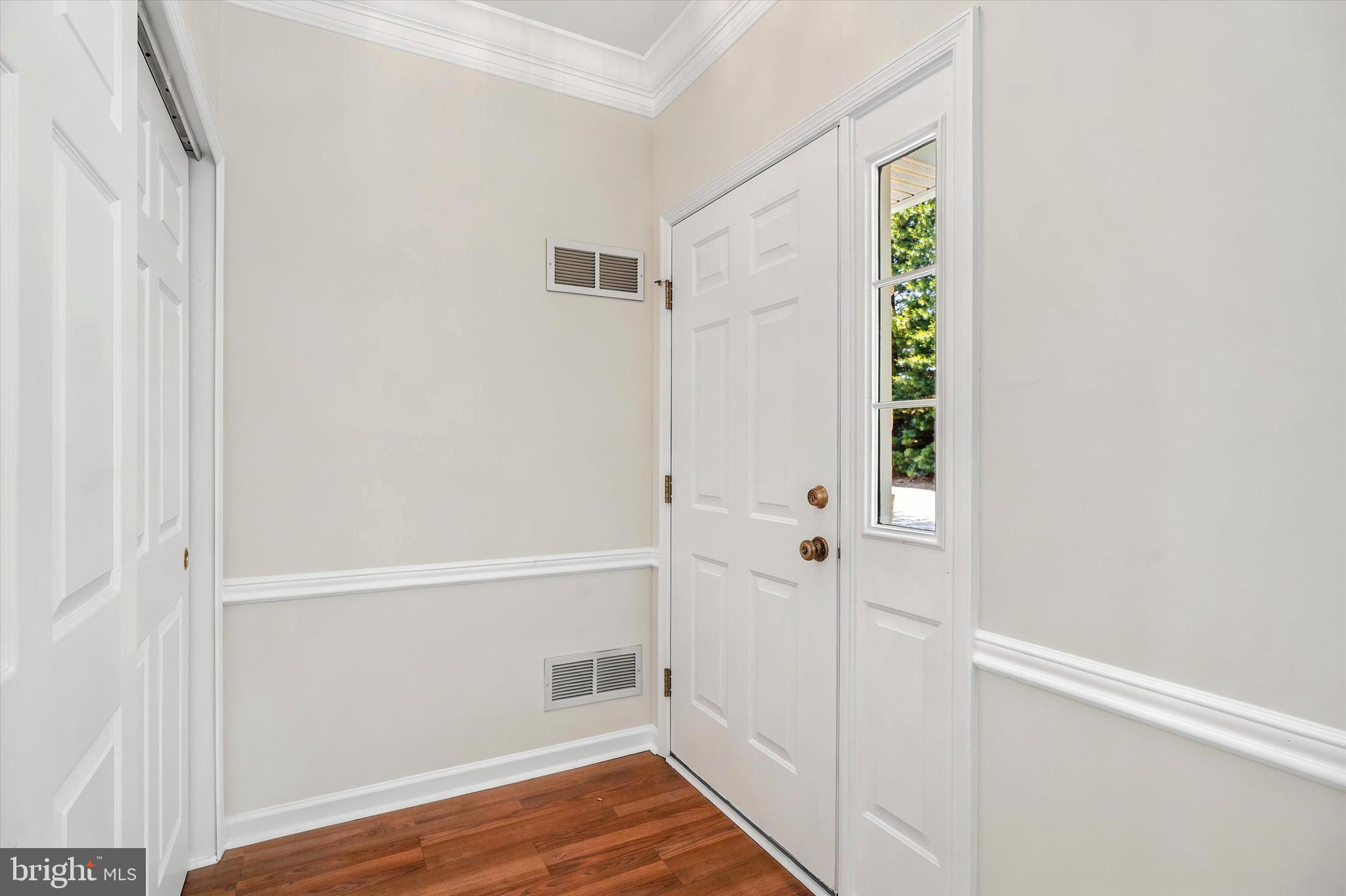 1493 Country Club Drive Springfield, PA 19064 - Photo 3 of 23