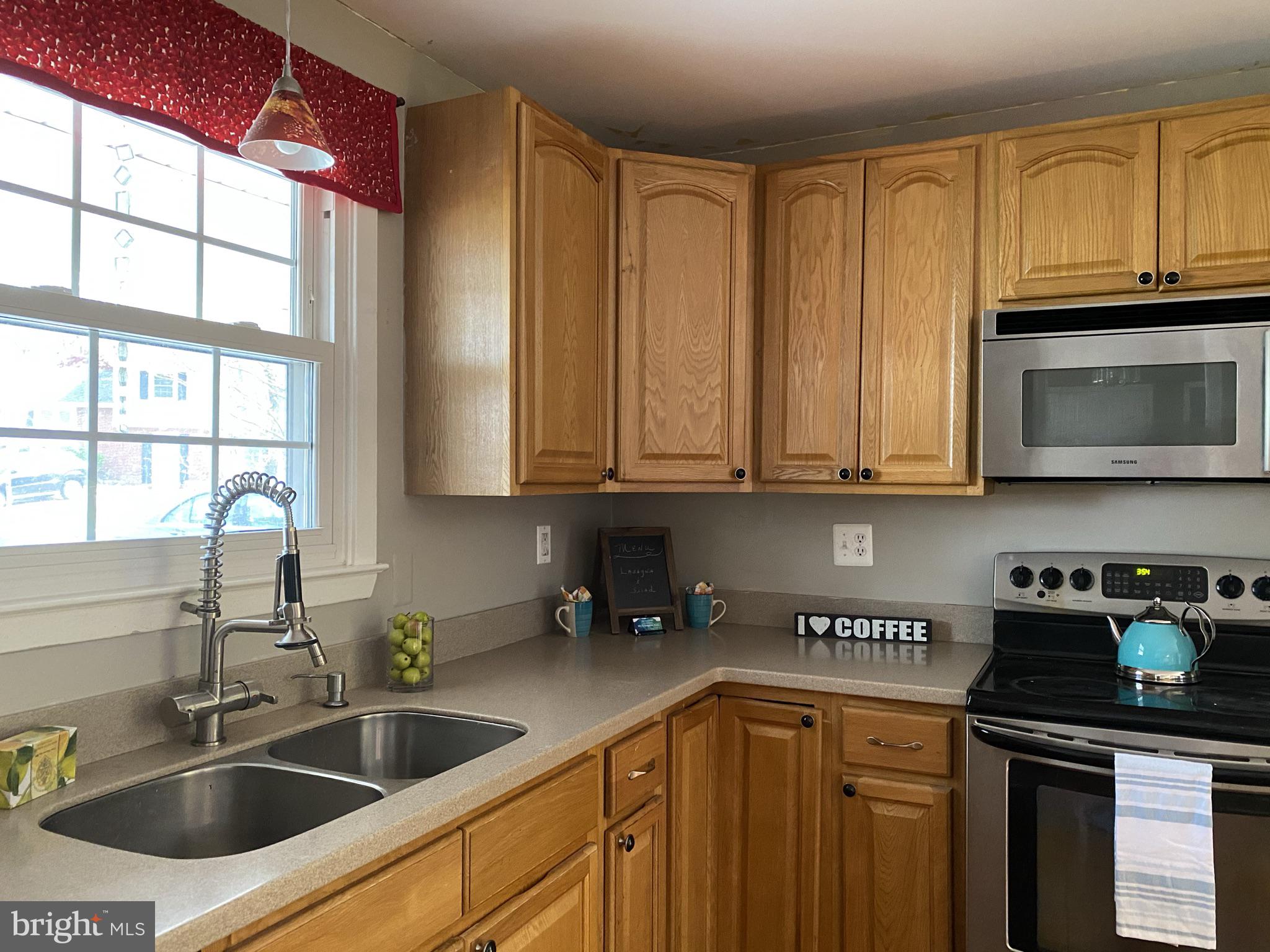 38 Severndale Road Severna Park, MD 21146 - Photo 7 of 20 Kitchen